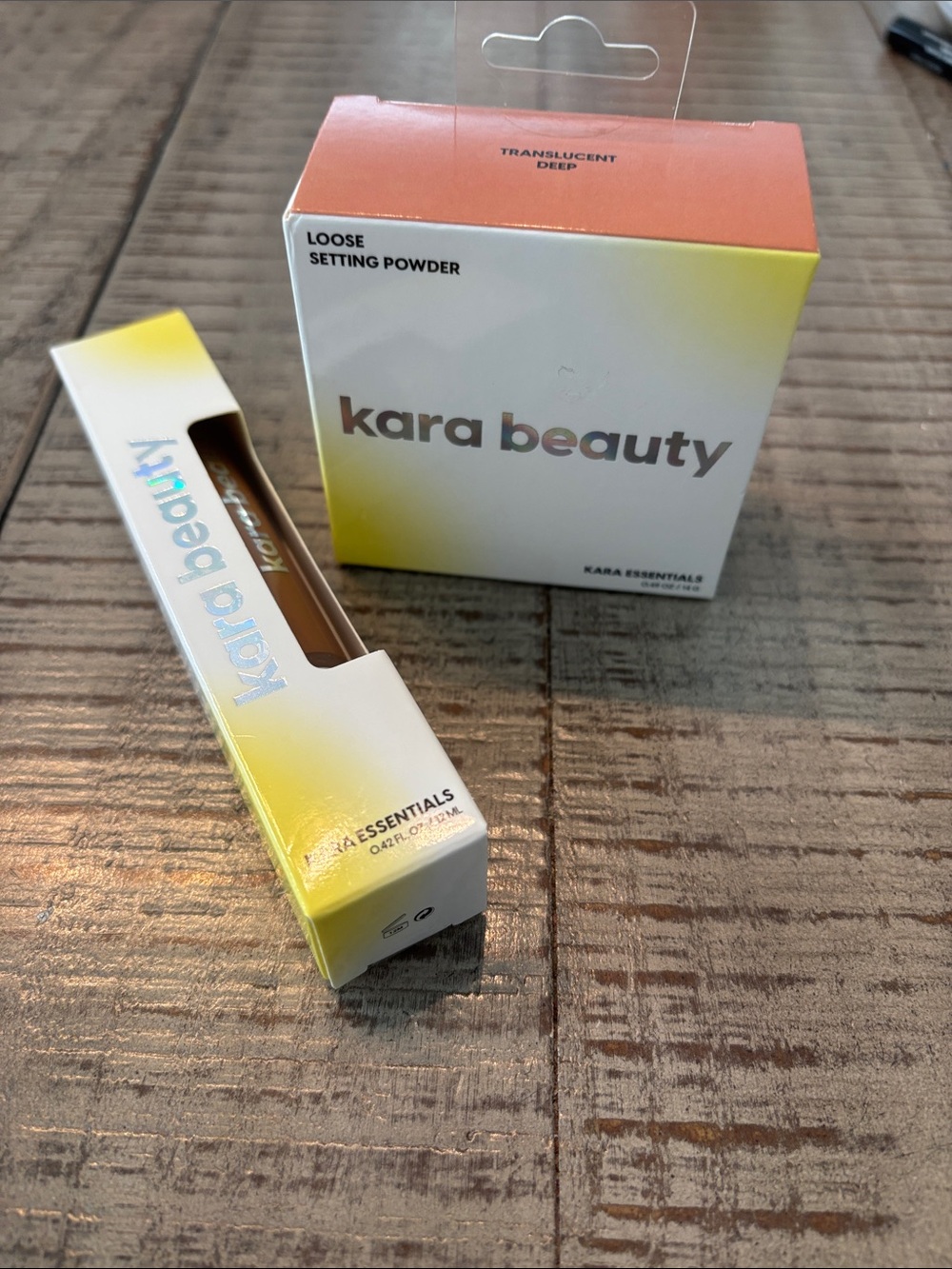 NWT Kara Beauty Loose Setting Powder and Eyeshadow Primer in Translucent Deep